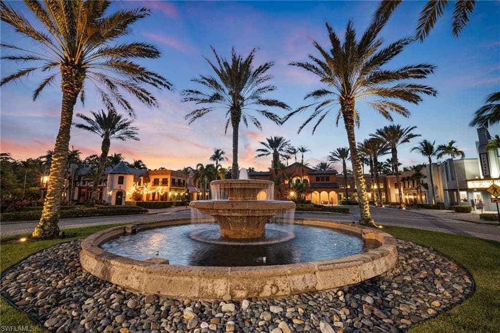 9121 Chula Vista St 12201, Naples, FL 34113-44