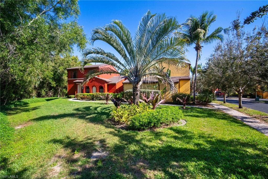 9121 Chula Vista St 12201, Naples, FL 34113-8
