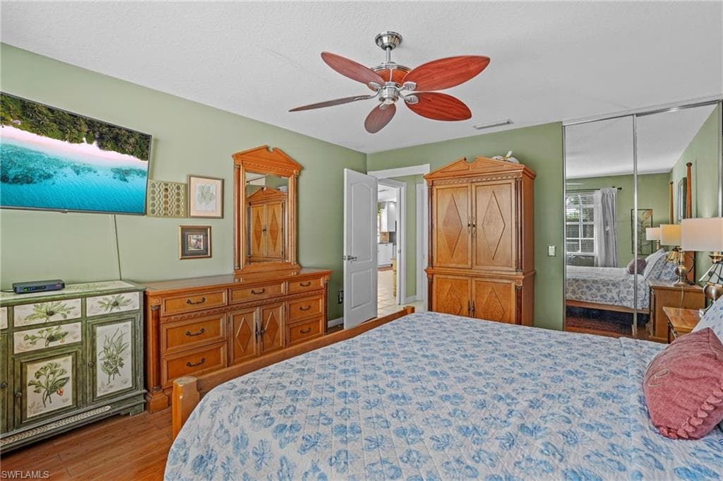 4588 Pasadena Ct, Naples, FL 34109-12