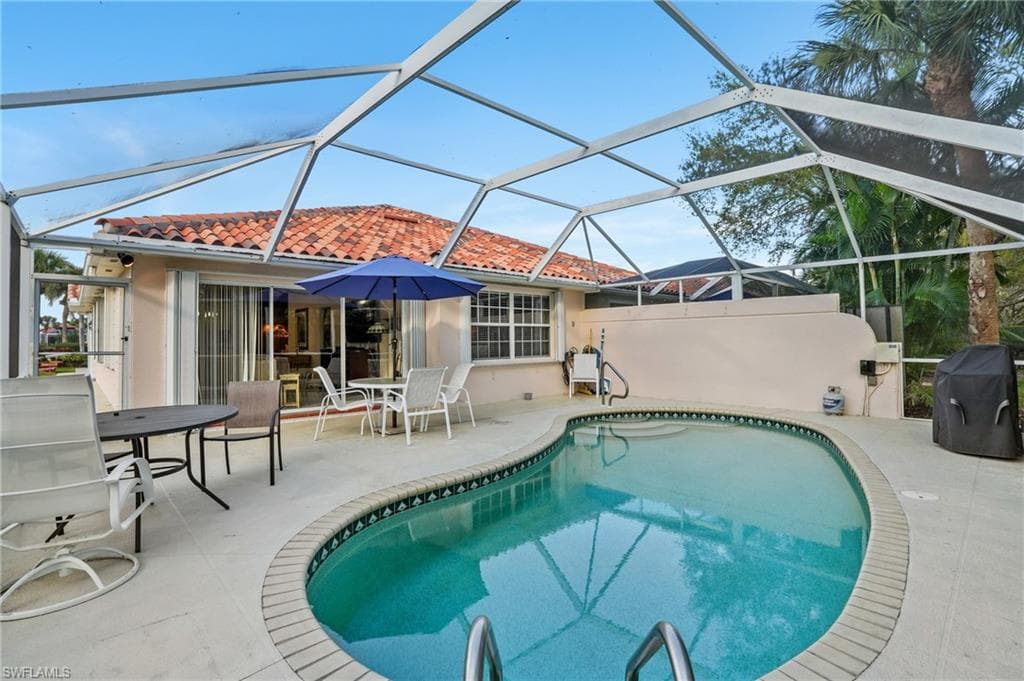 4588 Pasadena Ct, Naples, FL 34109-16