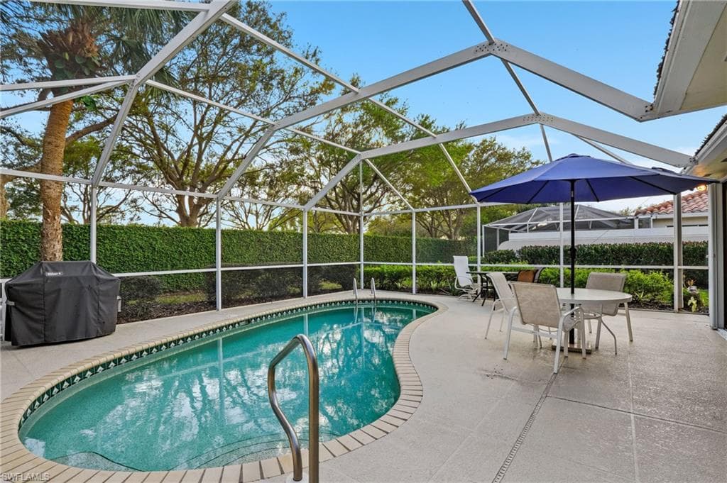 4588 Pasadena Ct, Naples, FL 34109-17