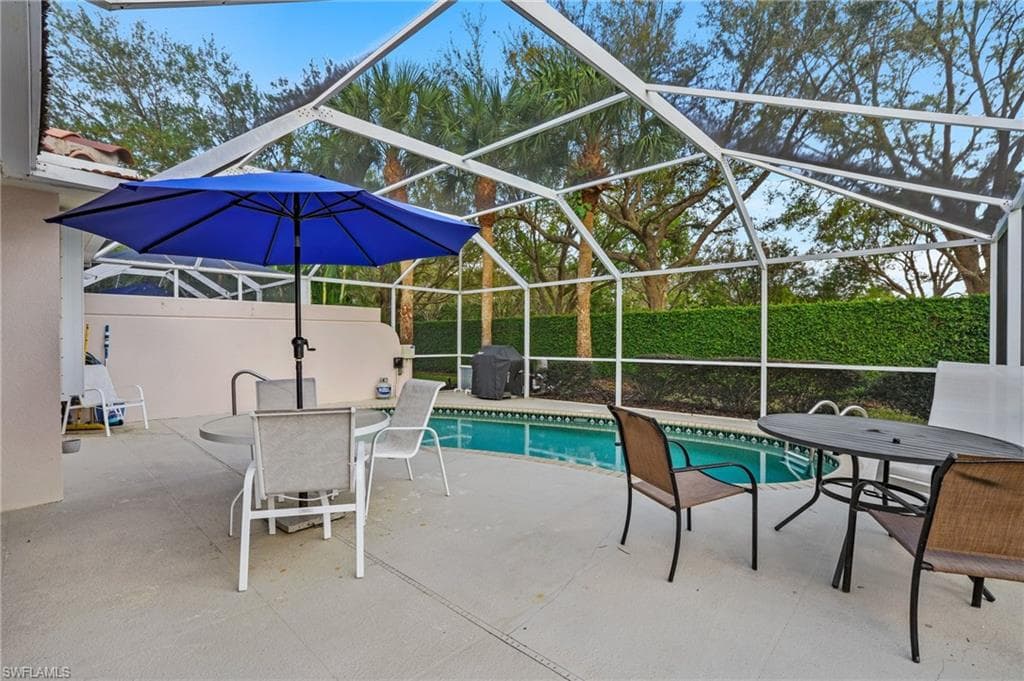 4588 Pasadena Ct, Naples, FL 34109-18