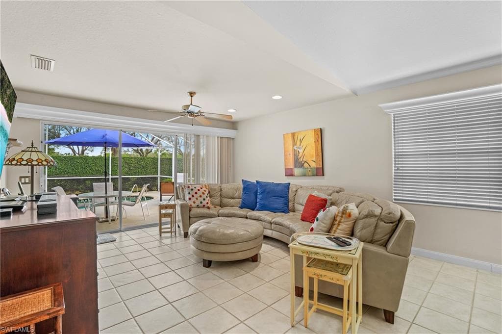4588 Pasadena Ct, Naples, FL 34109-6