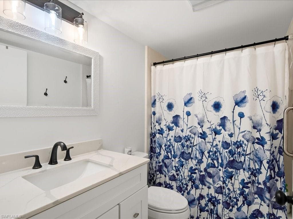 15330 Cedarwood Ln 103, Naples, FL 34110-23