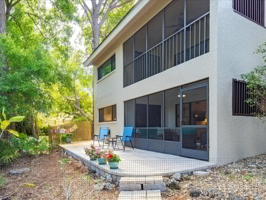 15330 Cedarwood Ln 103, Naples, FL 34110-26
