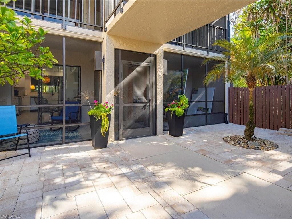 15330 Cedarwood Ln 103, Naples, FL 34110-4