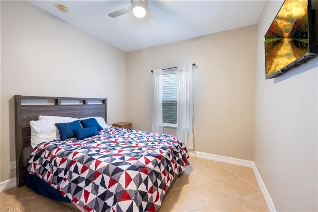 6968 Mauna Loa Ln, Naples, FL 34113-11