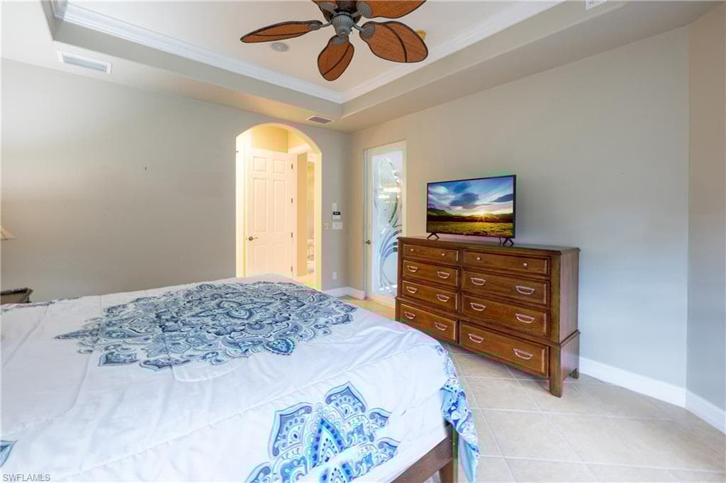 6968 Mauna Loa Ln, Naples, FL 34113-18