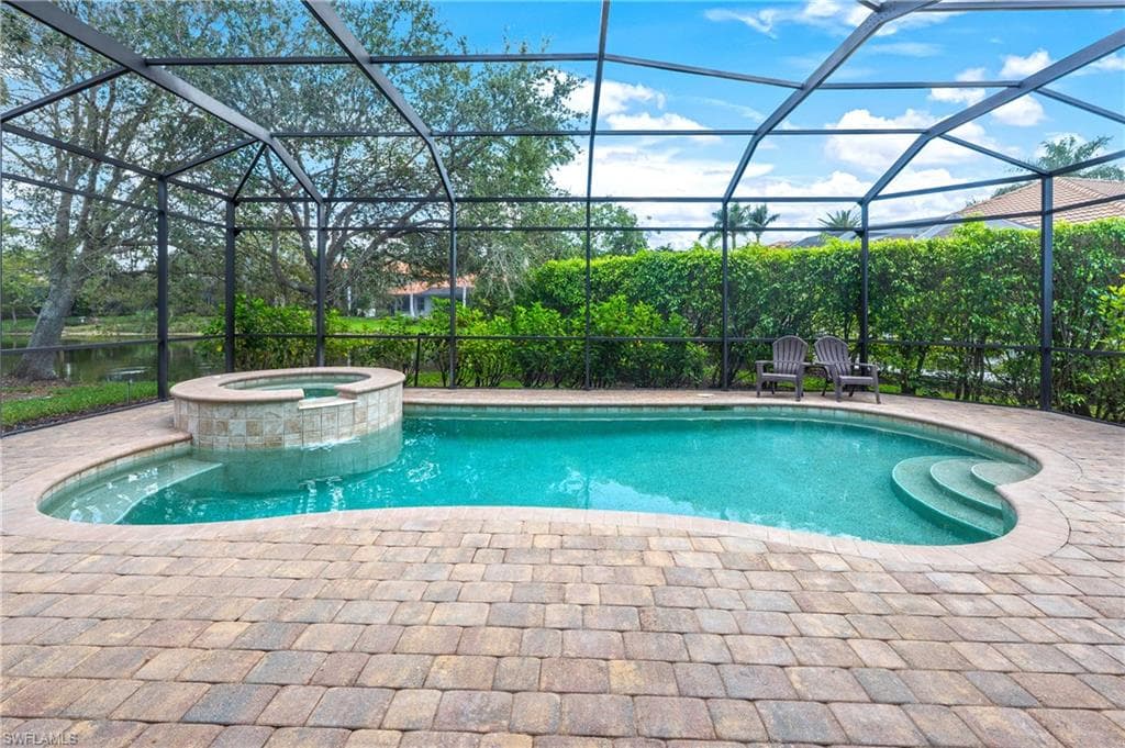 6968 Mauna Loa Ln, Naples, FL 34113-23