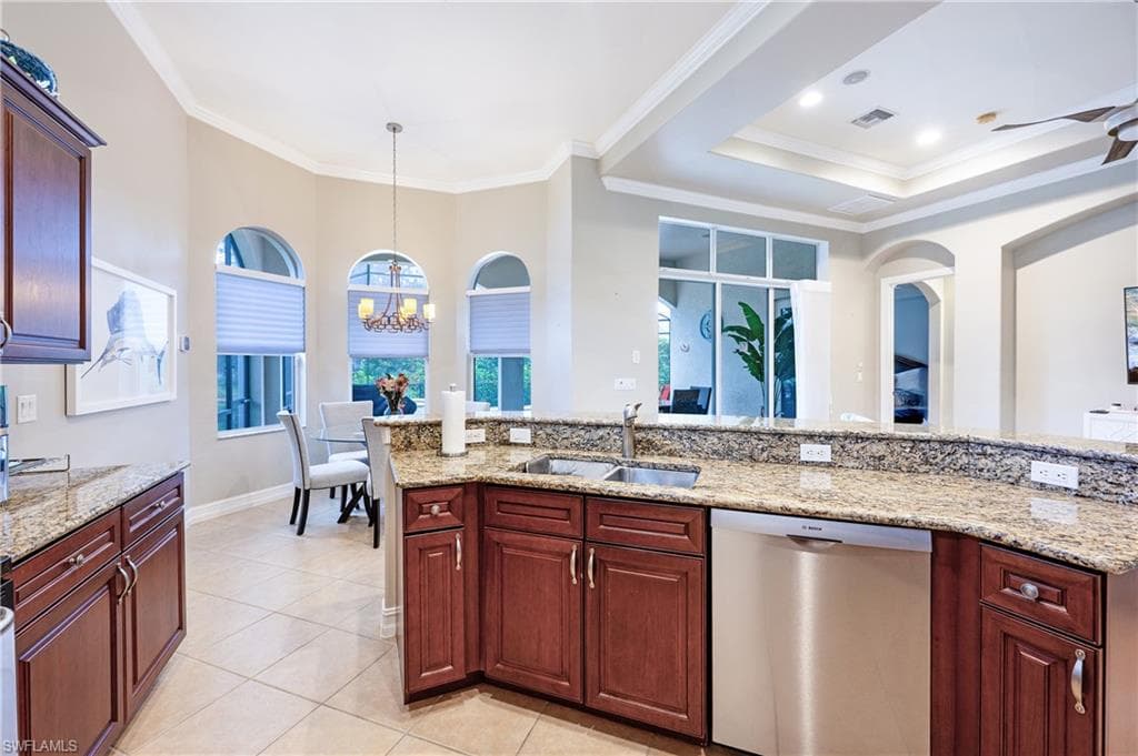 6968 Mauna Loa Ln, Naples, FL 34113-3