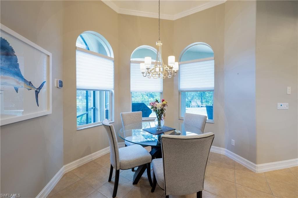 6968 Mauna Loa Ln, Naples, FL 34113-4