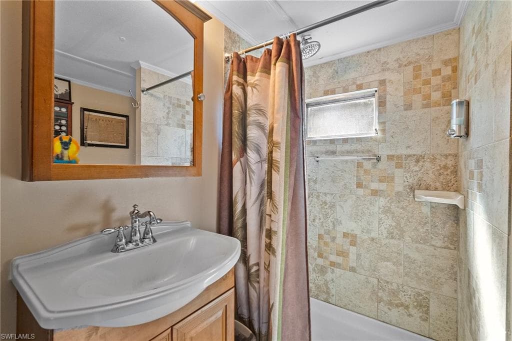 893 Manatee Rd, Naples, FL 34114-14