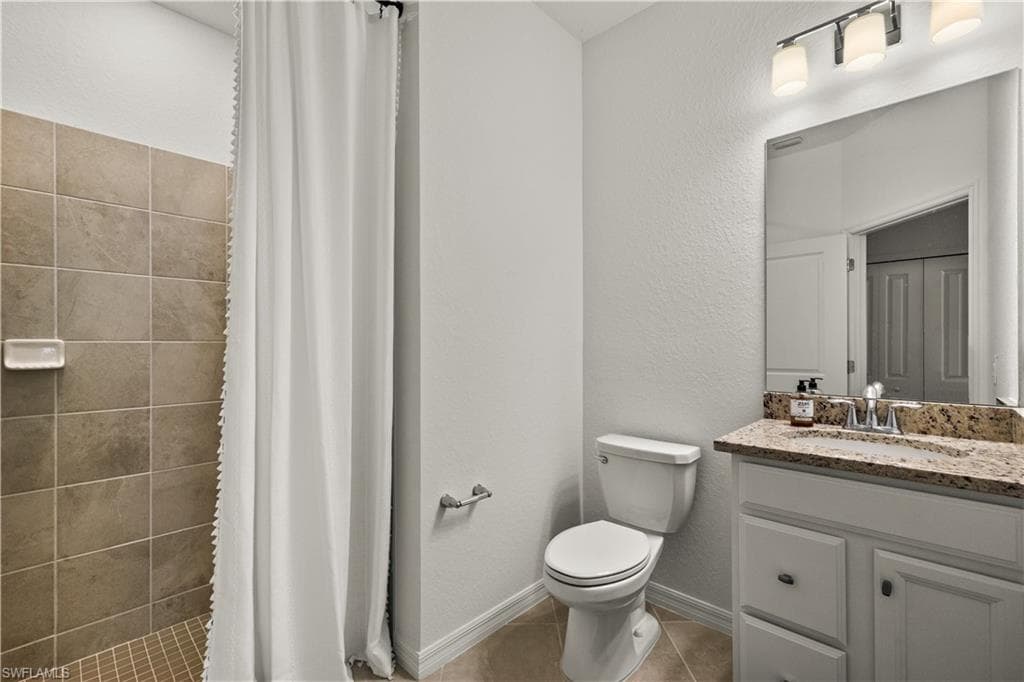 3252 Altimira Dr, Fort Myers, FL 33905-25