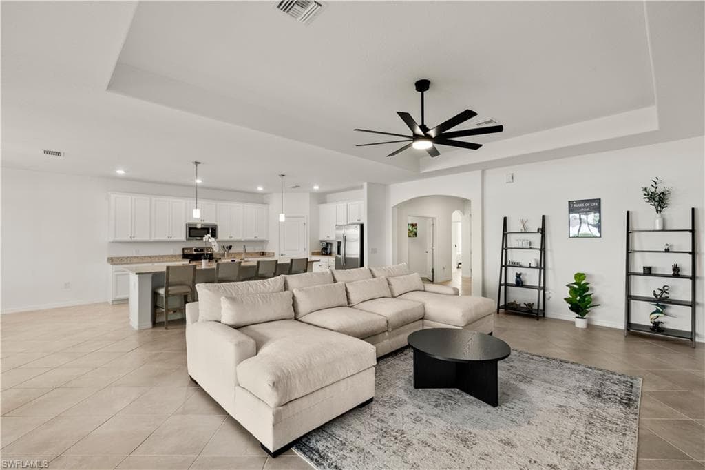 3252 Altimira Dr, Fort Myers, FL 33905-3