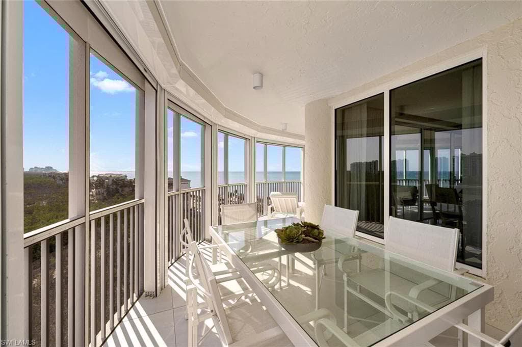 8111 Bay Colony Dr 701, Naples, FL 34108-16