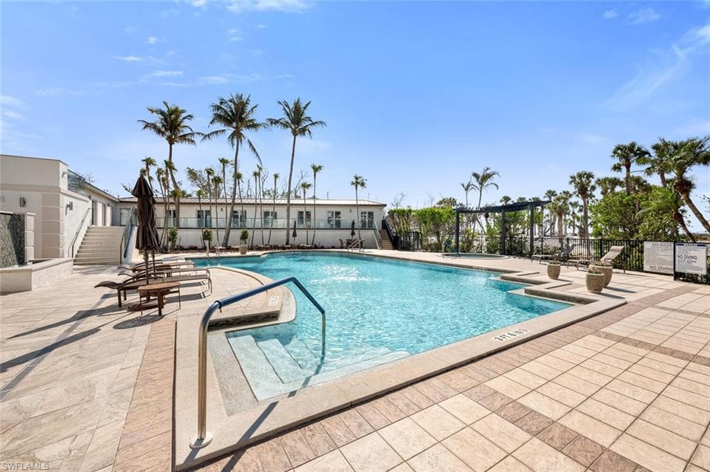 8111 Bay Colony Dr 701, Naples, FL 34108-24