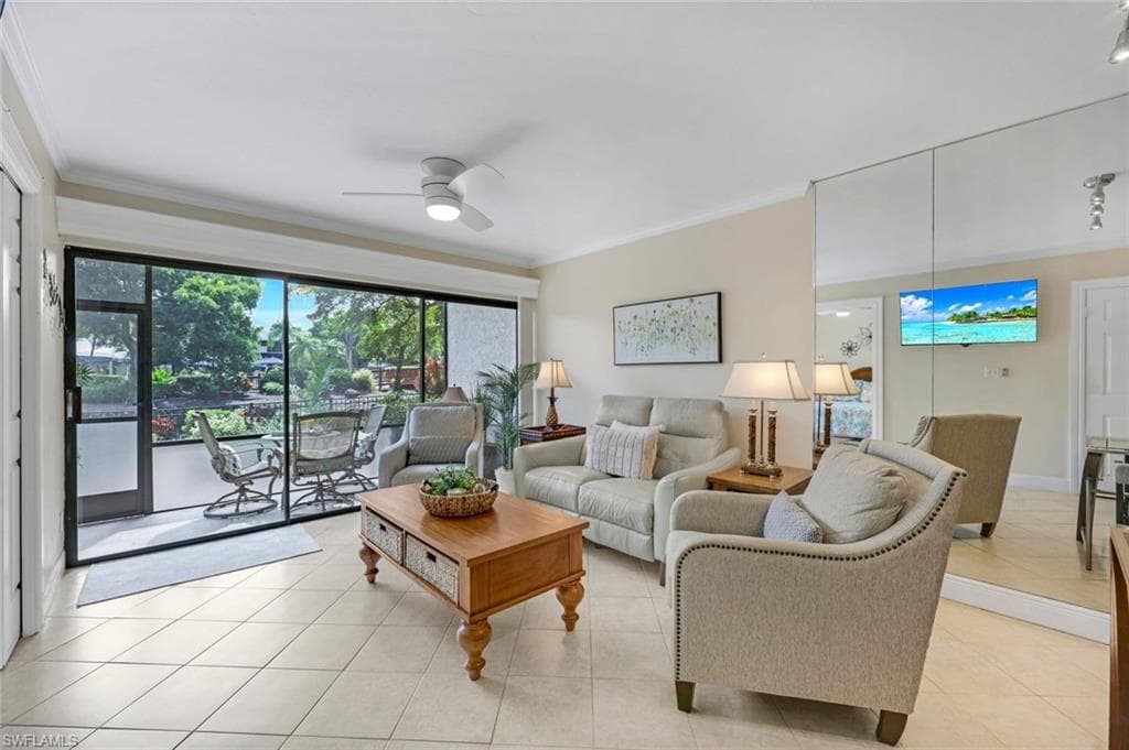 600 Neapolitan Way 105, Naples, FL 34103-15