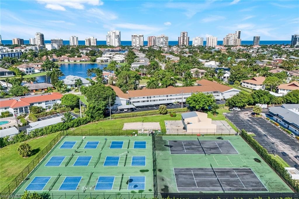 600 Neapolitan Way 105, Naples, FL 34103-21