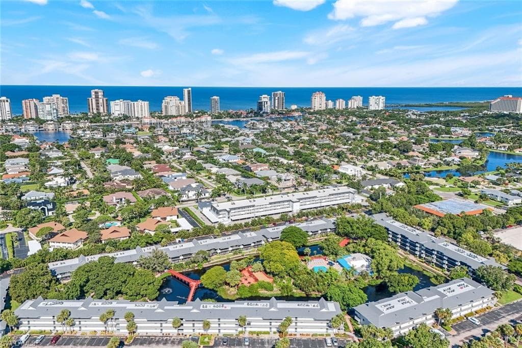 600 Neapolitan Way 105, Naples, FL 34103-22