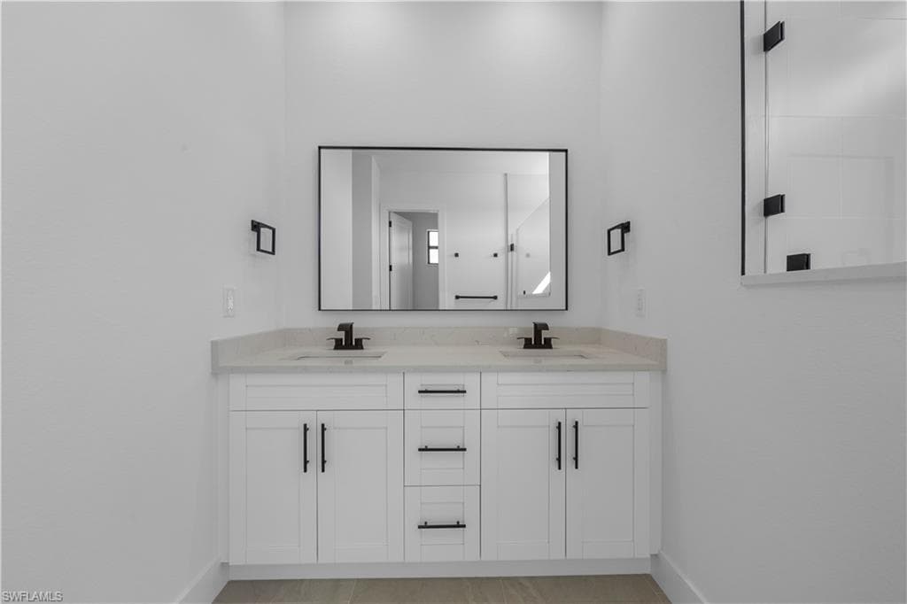 611 25th Ter, Cape Coral, FL 33993-37