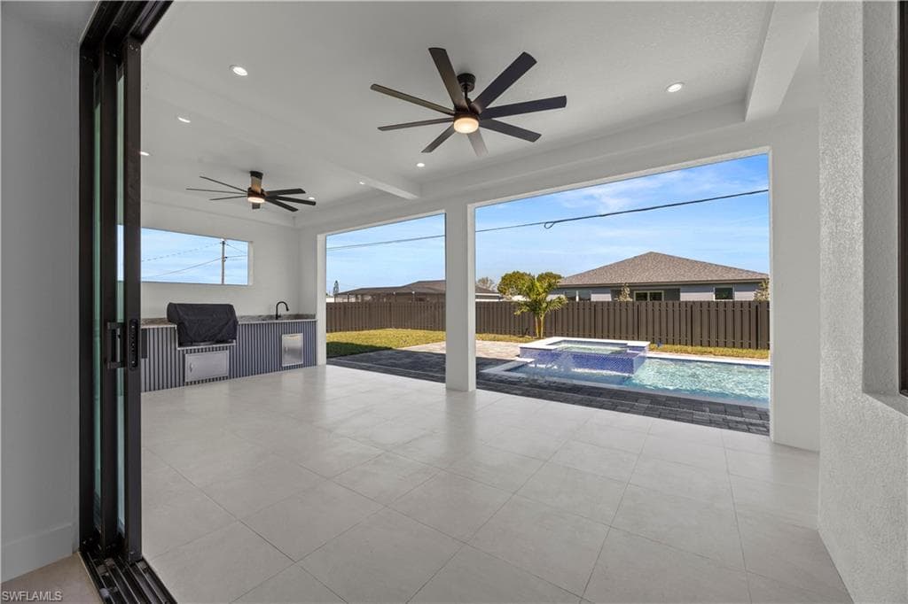 611 25th Ter, Cape Coral, FL 33993-40