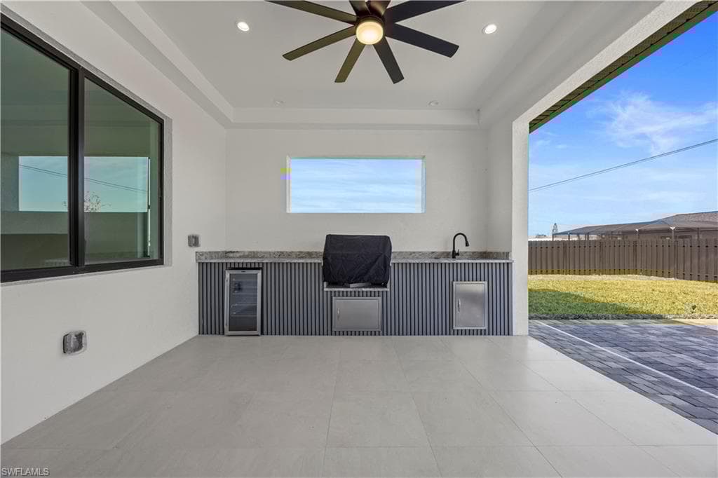 611 25th Ter, Cape Coral, FL 33993-41