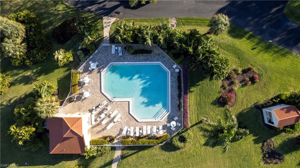 4650 Yacht Harbor Dr 112, Naples, FL 34112-27