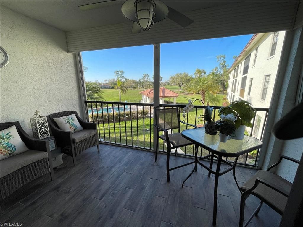 601 Augusta Blvd 10, Naples, FL 34113-3
