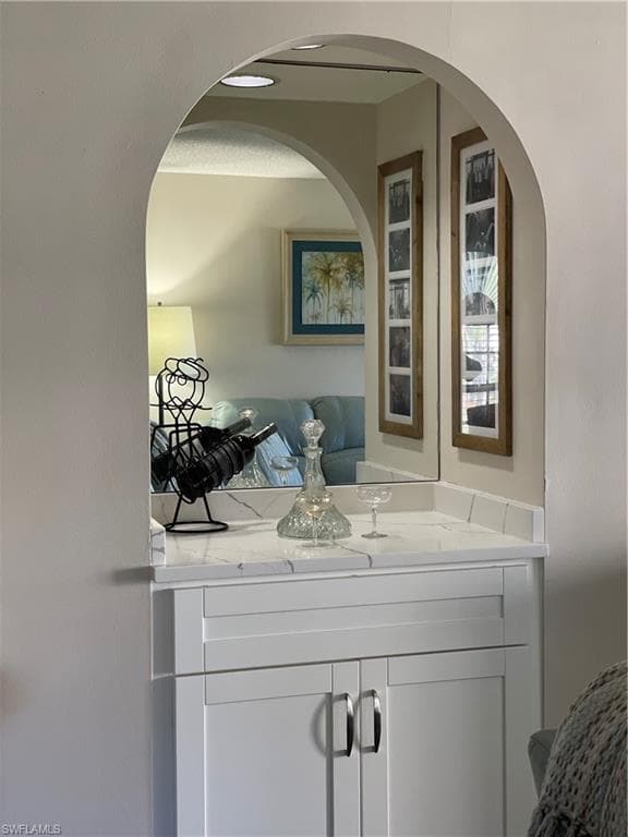 601 Augusta Blvd 10, Naples, FL 34113-7