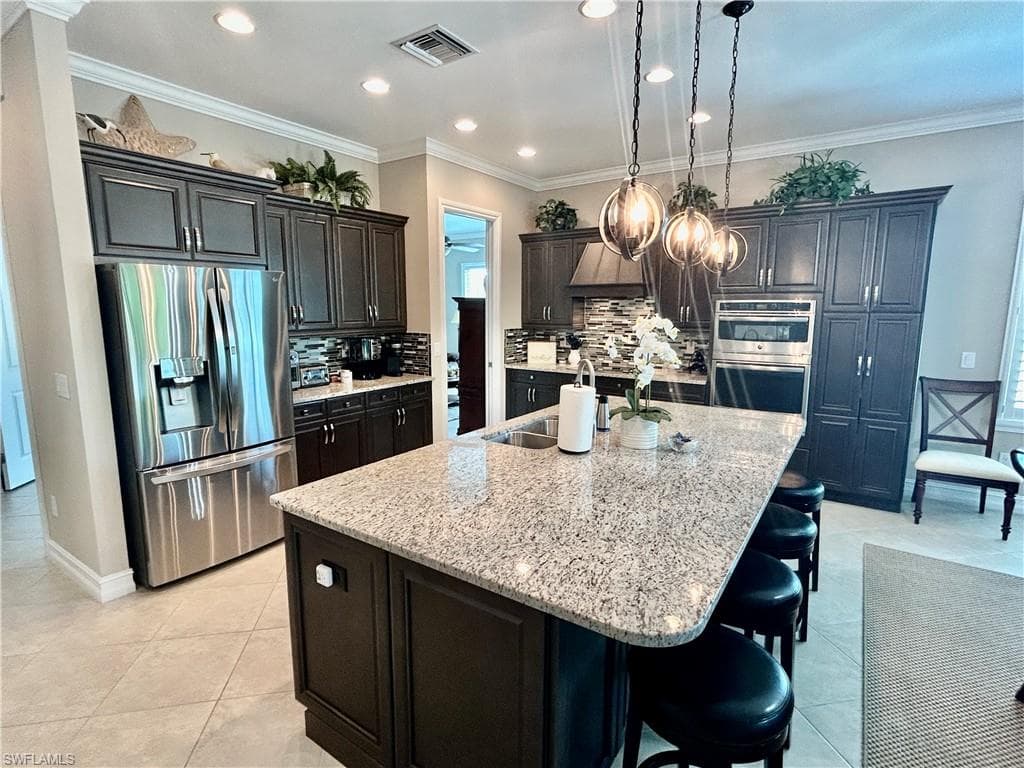 7813 Hawthorne Dr 2403, Naples, FL 34113-14