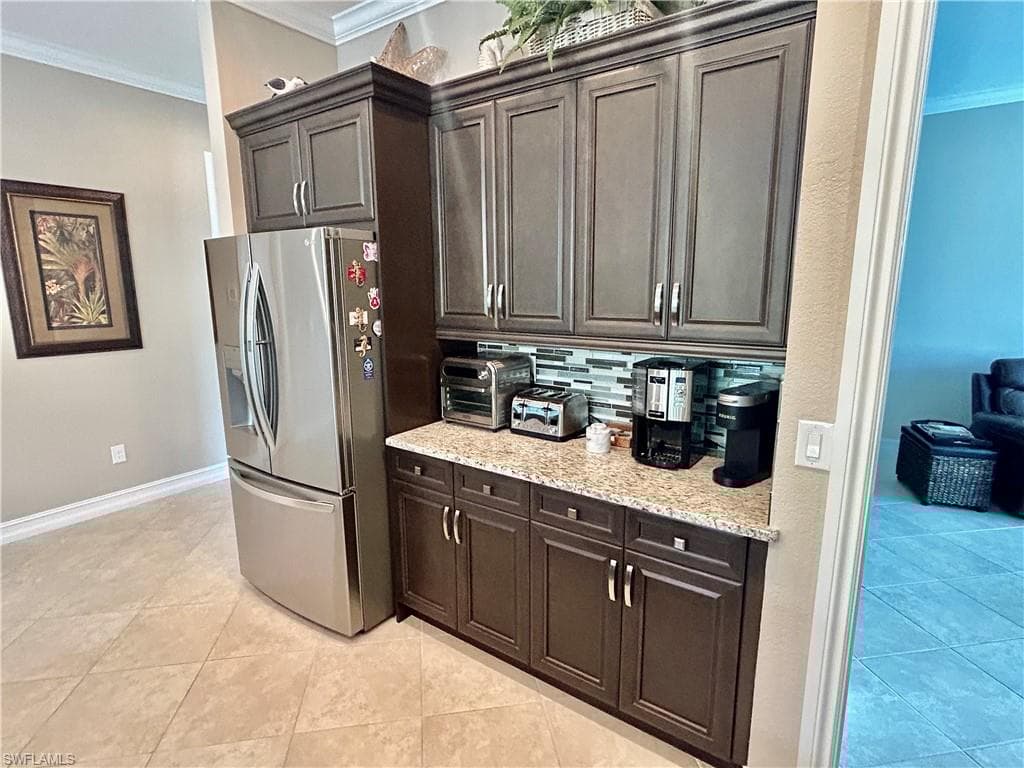 7813 Hawthorne Dr 2403, Naples, FL 34113-16
