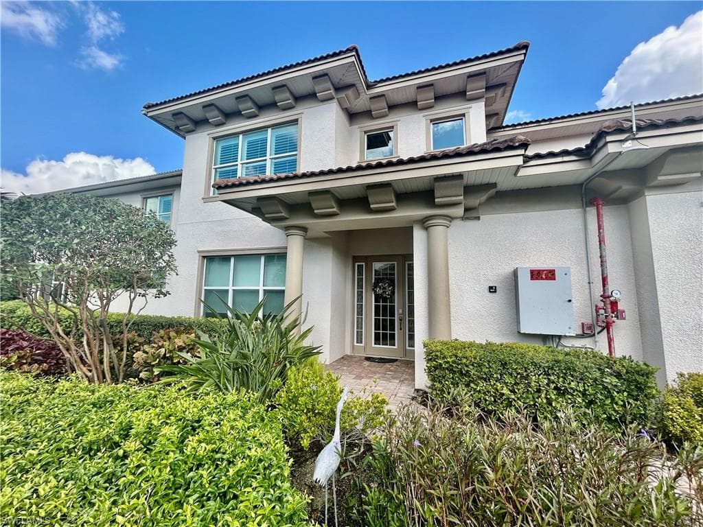 7813 Hawthorne Dr 2403, Naples, FL 34113-3