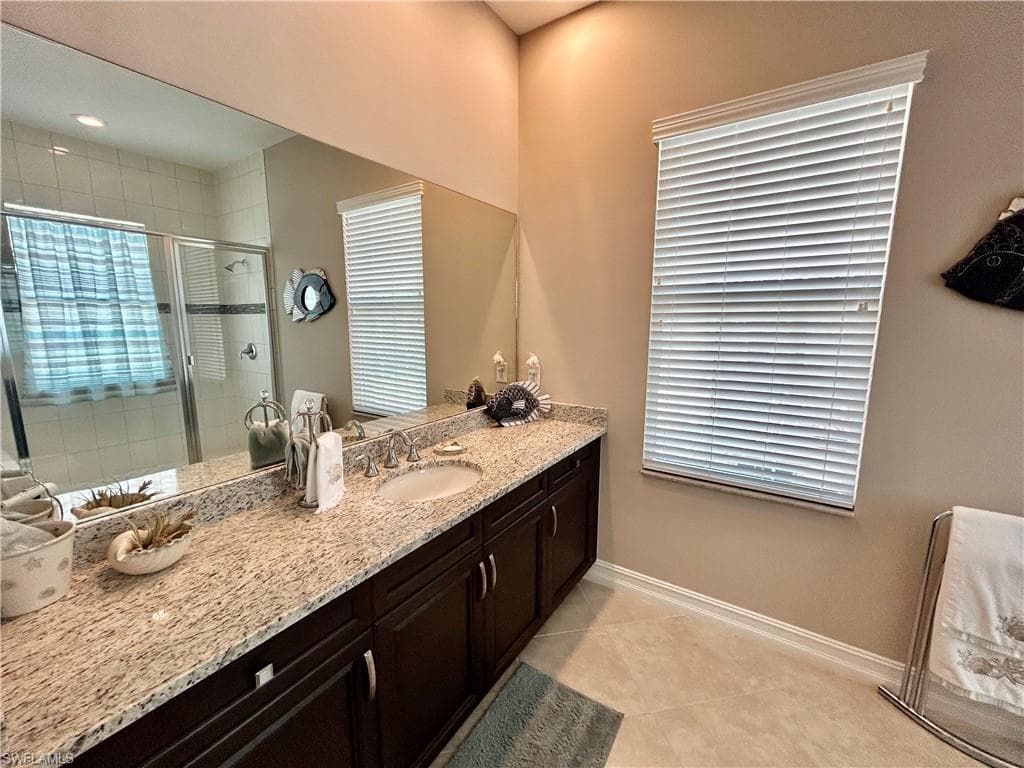 7813 Hawthorne Dr 2403, Naples, FL 34113-41