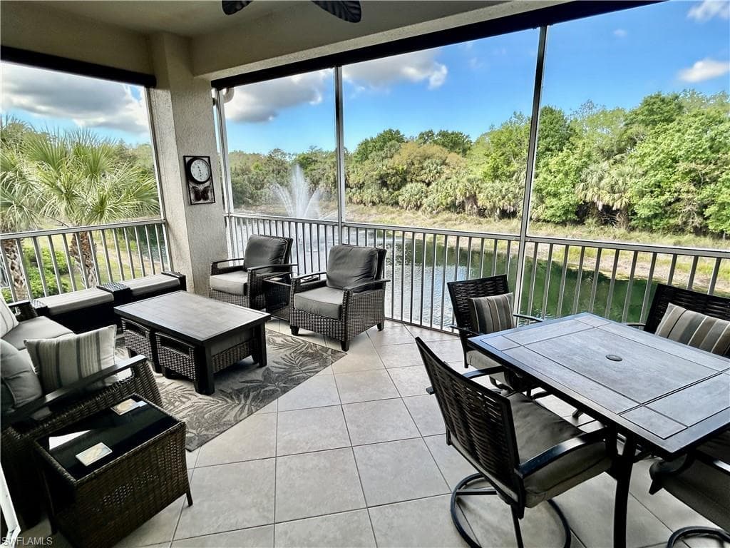 7813 Hawthorne Dr 2403, Naples, FL 34113-45