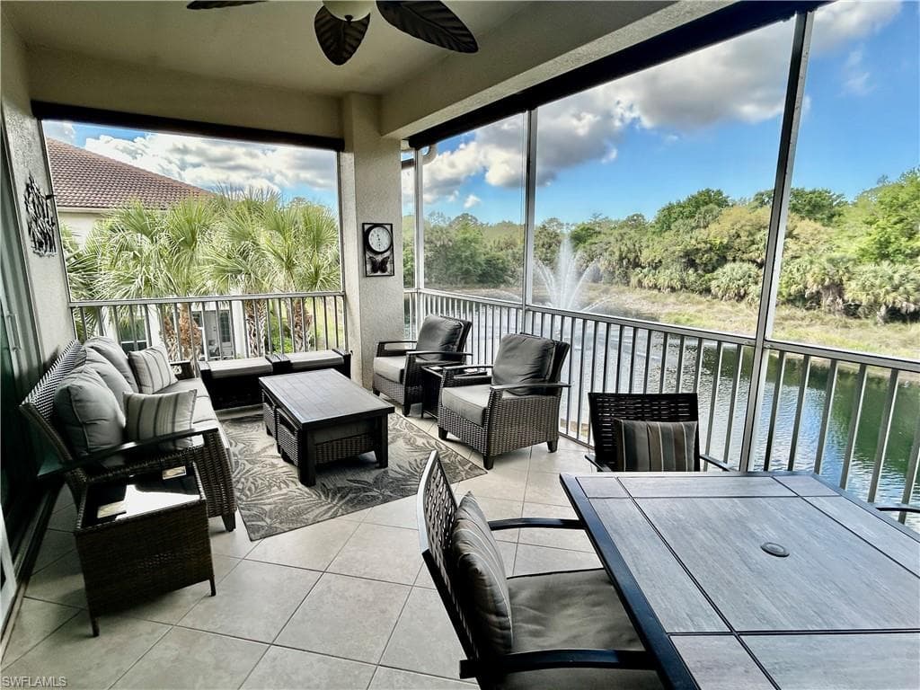 7813 Hawthorne Dr 2403, Naples, FL 34113-46