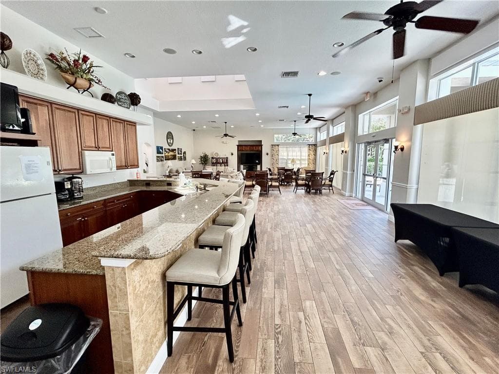 7813 Hawthorne Dr 2403, Naples, FL 34113-50