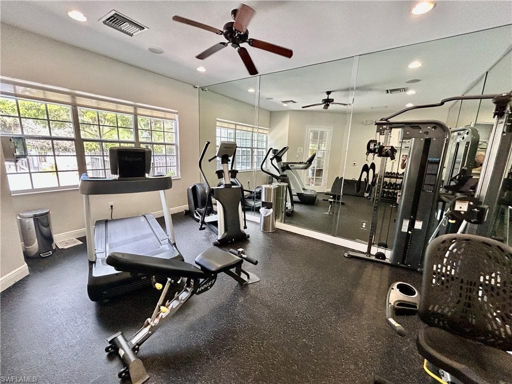 7813 Hawthorne Dr 2403, Naples, FL 34113-51