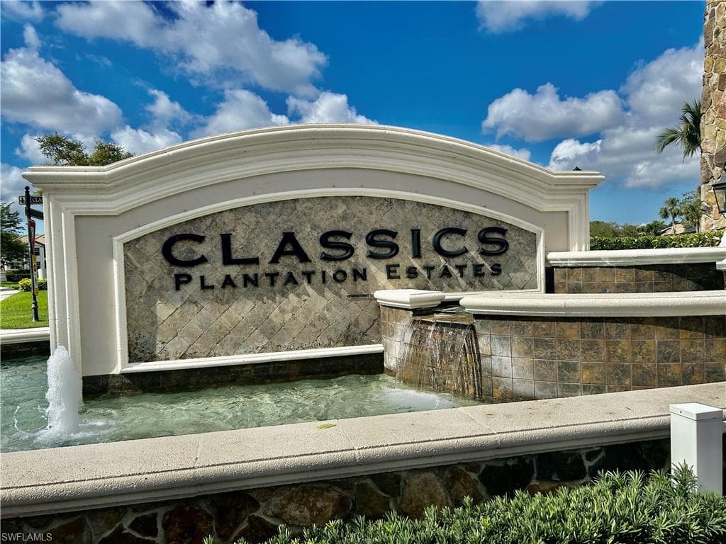 7813 Hawthorne Dr 2403, Naples, FL 34113-6