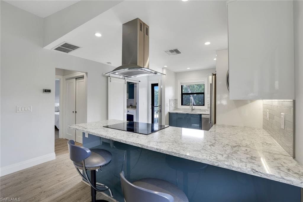 1100 9th St S C201, Naples, FL 34102-11