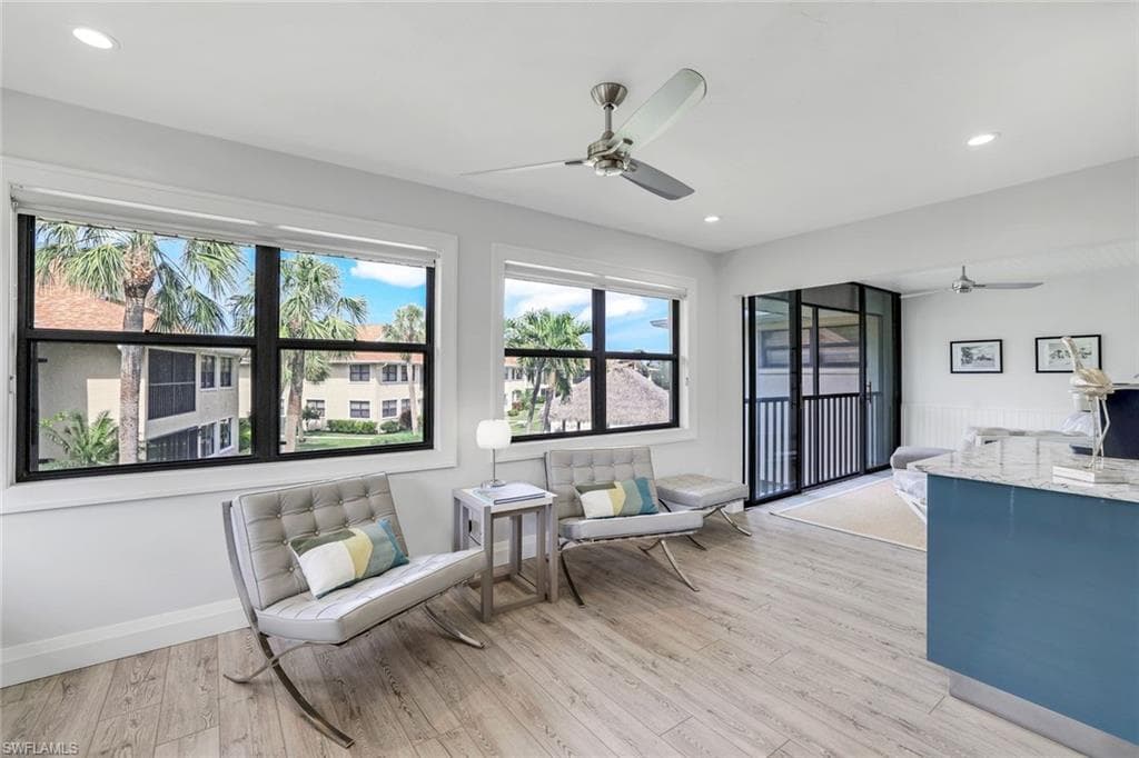 1100 9th St S C201, Naples, FL 34102-19