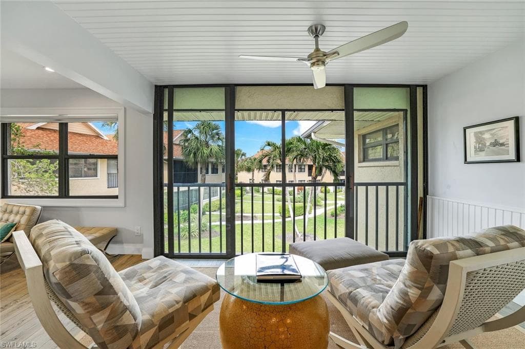 1100 9th St S C201, Naples, FL 34102-20