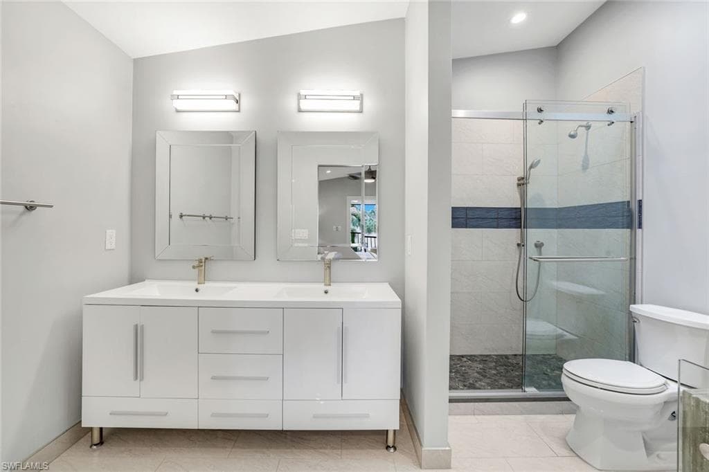 1100 9th St S C201, Naples, FL 34102-24