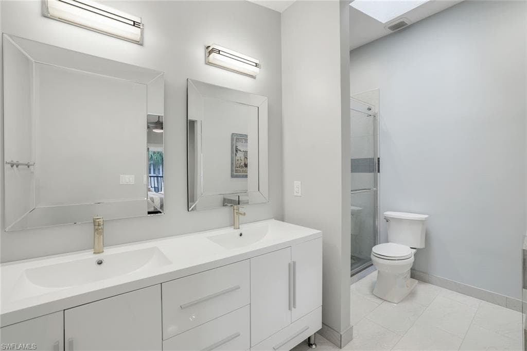 1100 9th St S C201, Naples, FL 34102-25