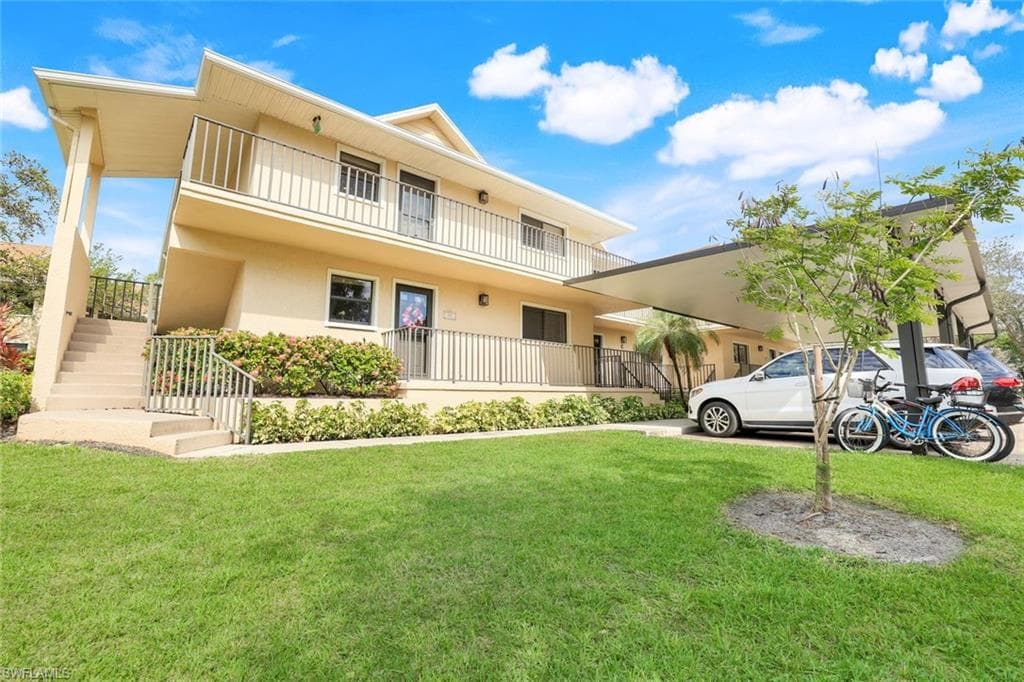 1100 9th St S C201, Naples, FL 34102-6