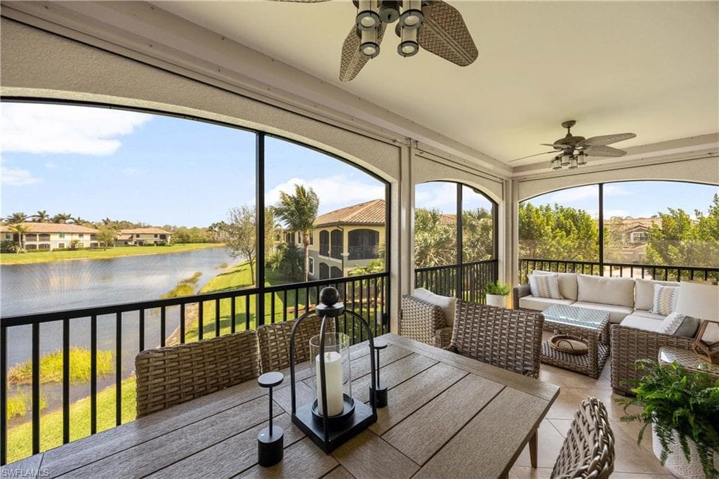 9118 Prima Way 202, Naples, FL 34113-21