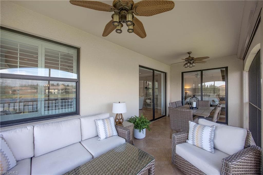 9118 Prima Way 202, Naples, FL 34113-23
