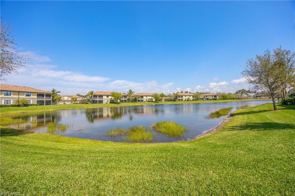9118 Prima Way 202, Naples, FL 34113-25