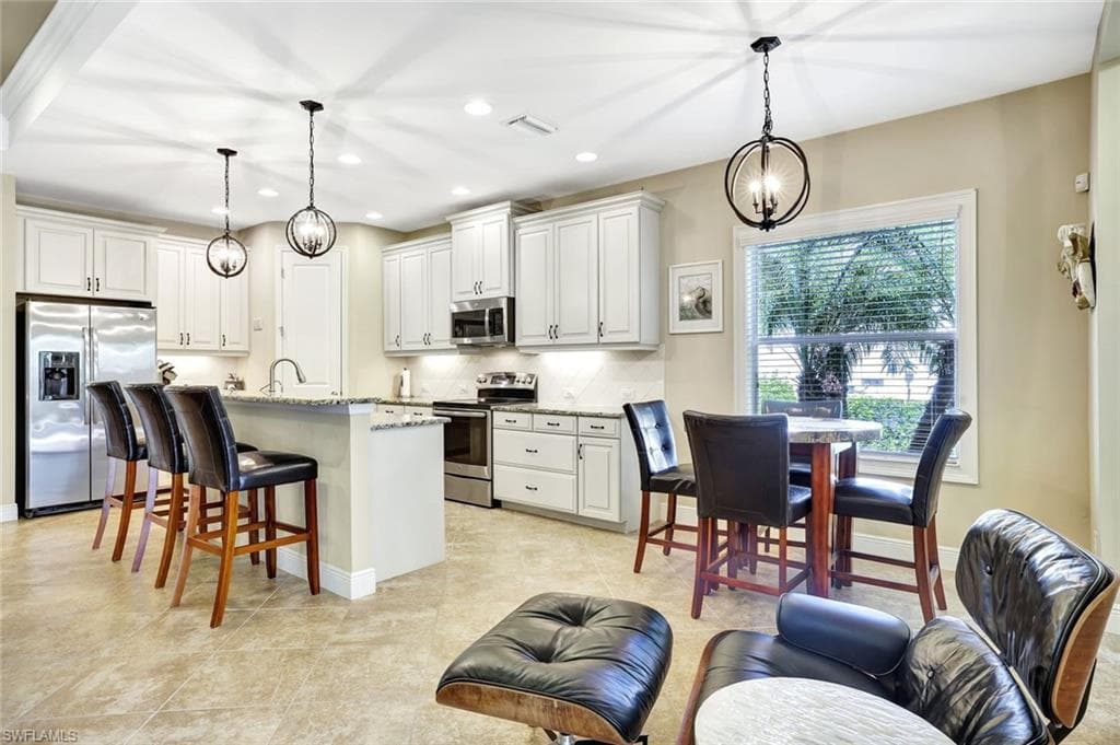 14531 Manchester Dr, Naples, FL 34114-10
