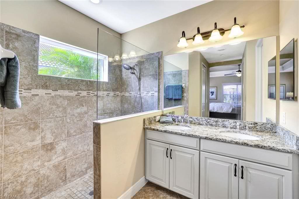14531 Manchester Dr, Naples, FL 34114-13