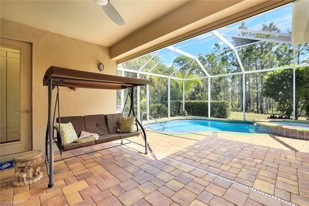 14531 Manchester Dr, Naples, FL 34114-21